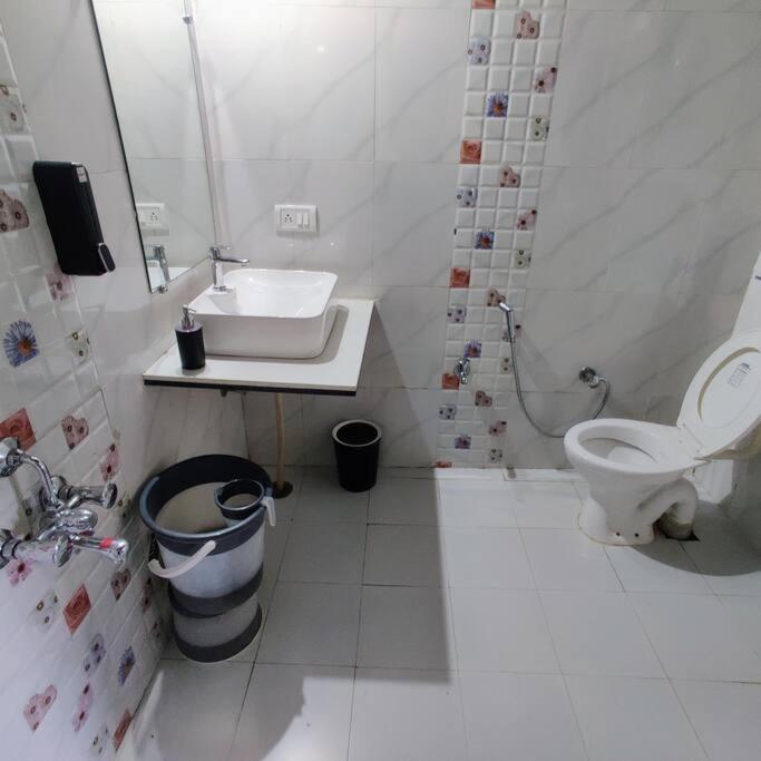 Valley Nest For 6-12 Pax Mount Abu Bagian luar foto