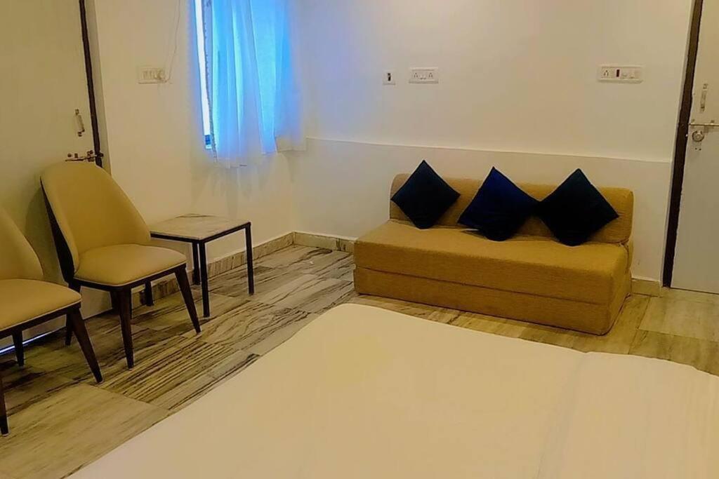 Valley Nest For 6-12 Pax Mount Abu Bagian luar foto
