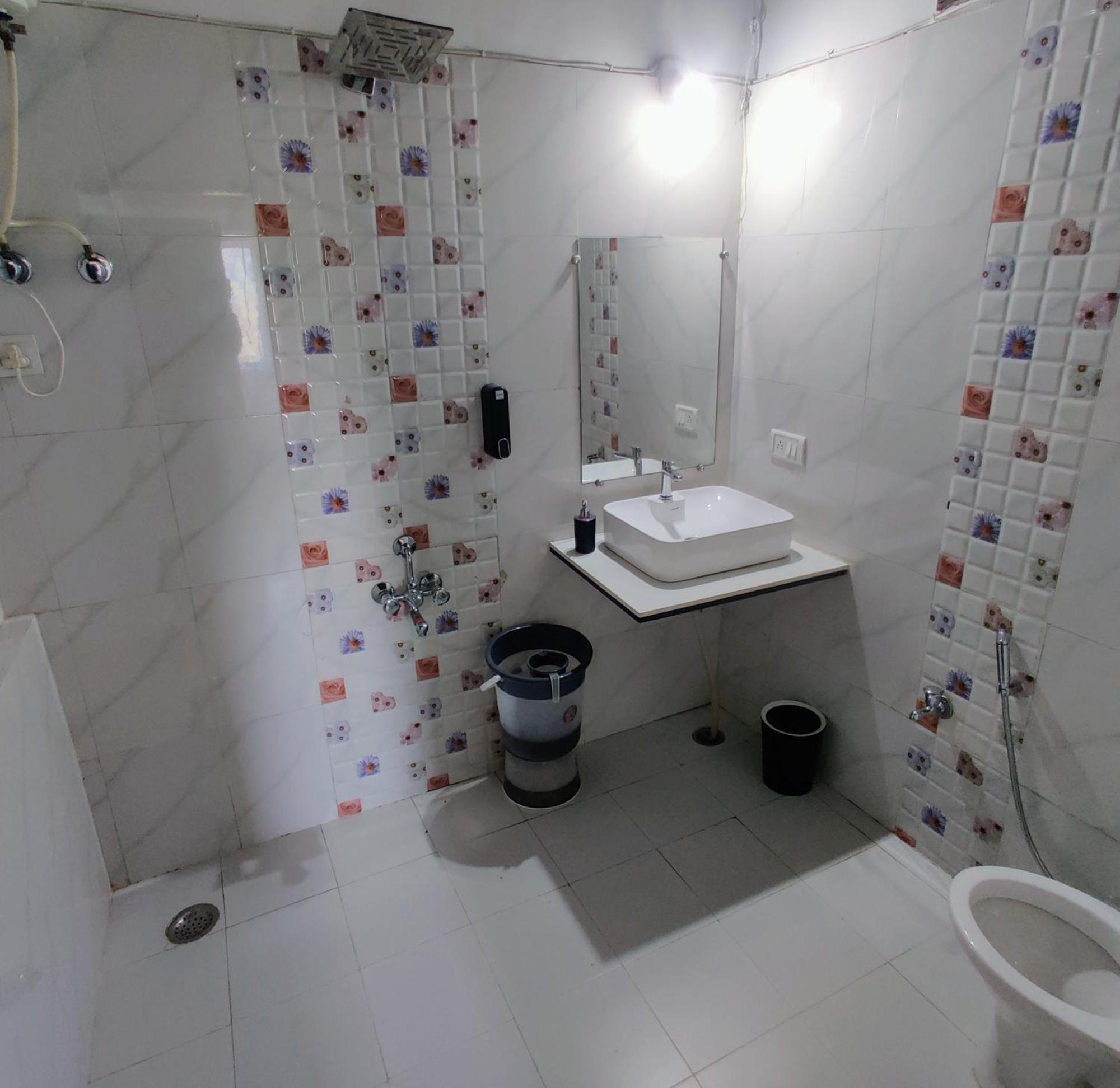 Valley Nest For 6-12 Pax Mount Abu Bagian luar foto